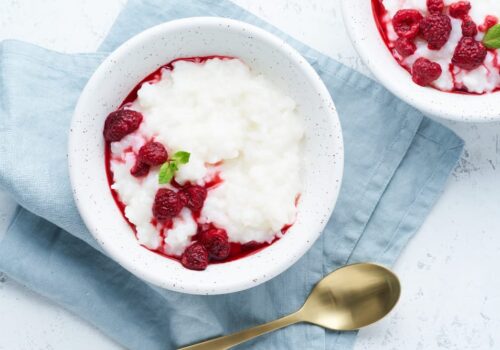 Rice pudding with rose water and pistachios recipe