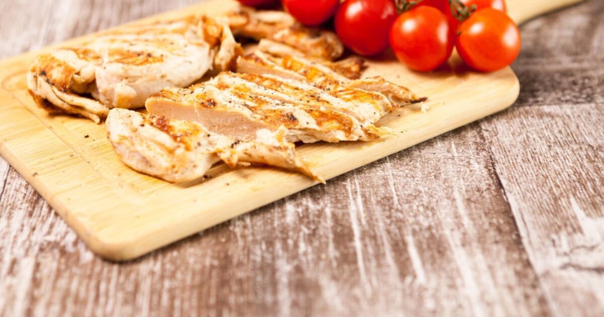 how long to cook thinly sliced chicken breast on stove
