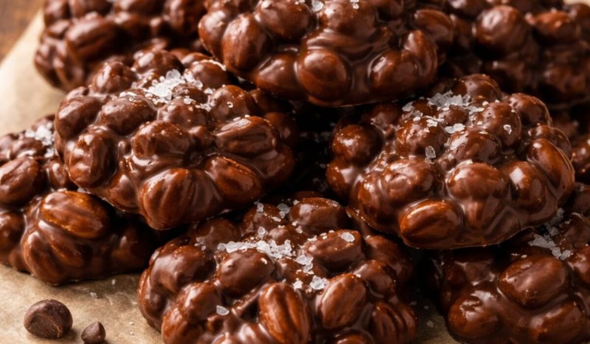 Chocolate Peanut Clusters