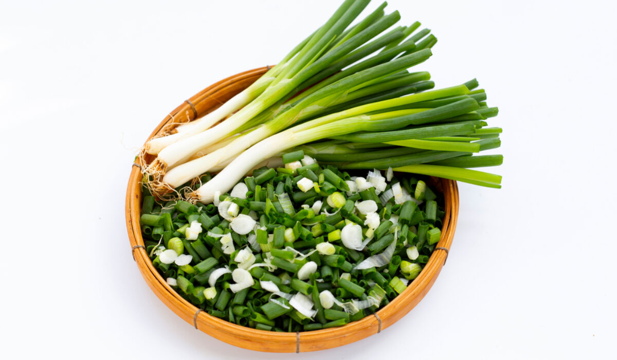 What part of green onion do you eat?