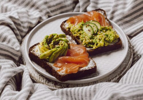 Baked salmon with avocado and feta